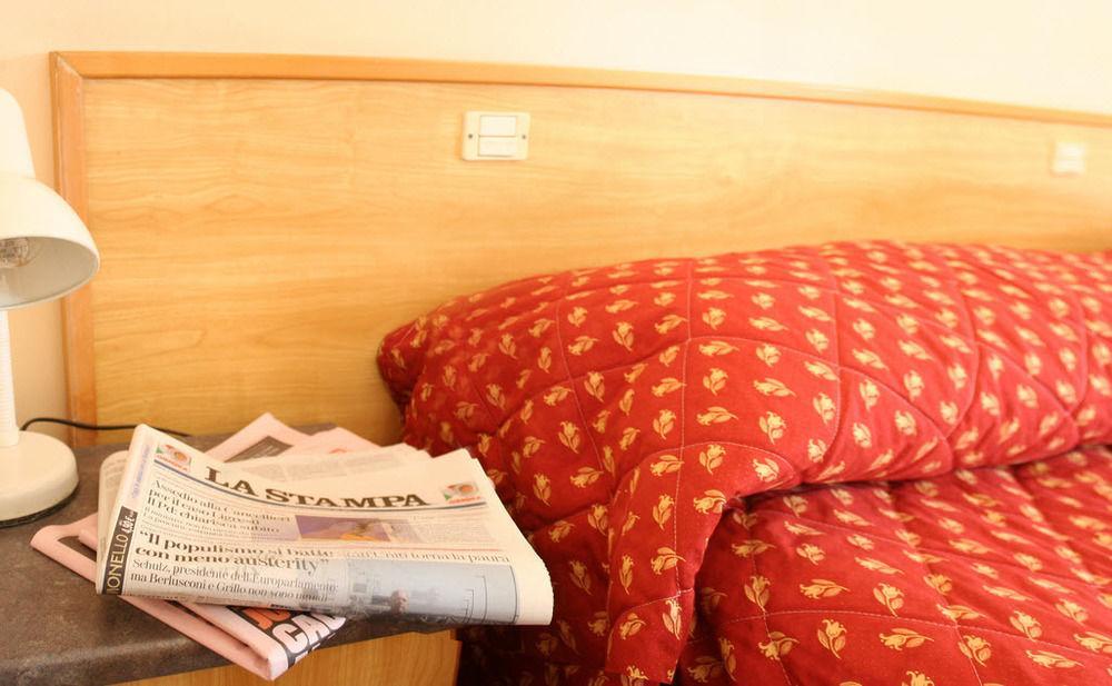 Albergo Savoia Ospedaletti Luaran gambar