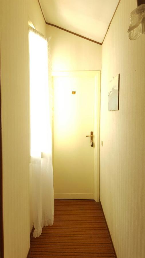 Albergo Savoia Ospedaletti Luaran gambar